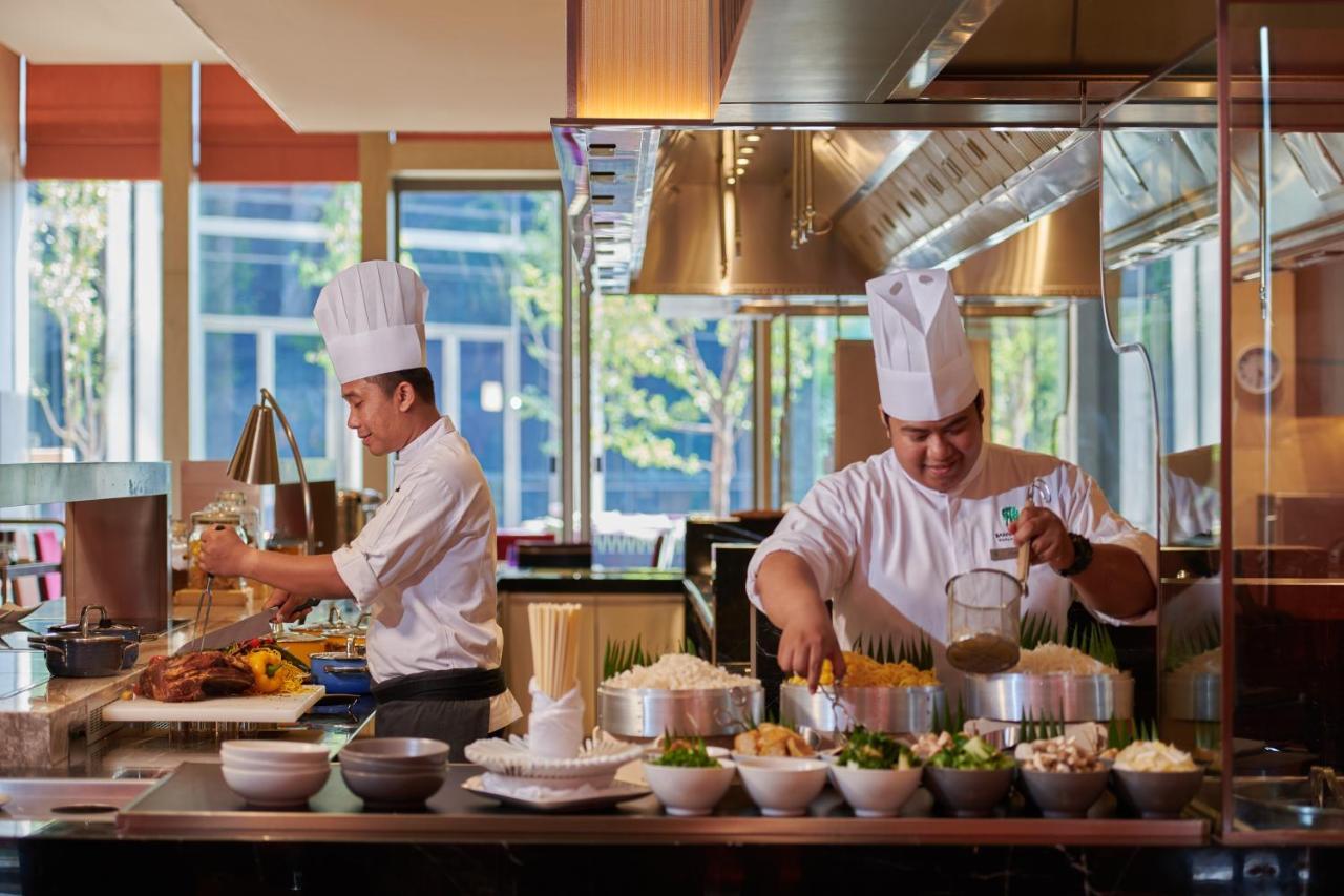 Pavilion Hotel Kuala Lumpur Managed By Banyan Tree Екстериор снимка A commercial kitchen